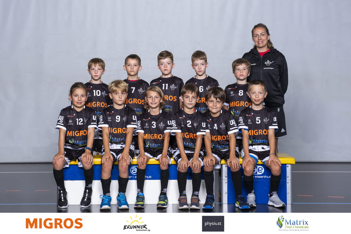Junioren E schwarz_UHC Sarganserland_Saison 2025-2026_01 (1) Junioren E schwarz_UHC Sarganserland_Saison 2025-2026_01 (1)