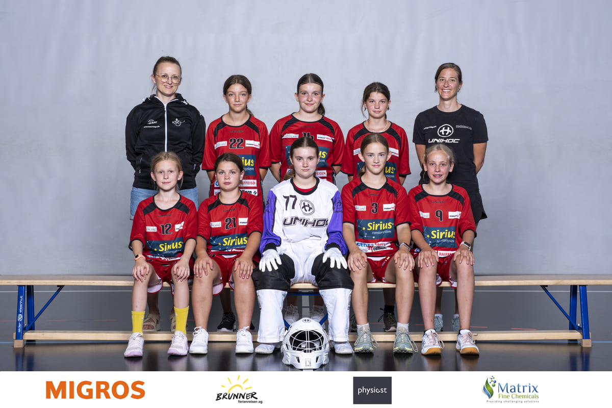 Juniorinnen U17_UHC Sarganserland_Saison 2025-2026_01 (1) (1) Juniorinnen U17_UHC Sarganserland_Saison 2025-2026_01 (1) (1)